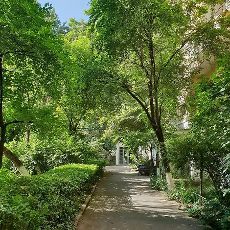 Central Luxury Flat With Terrace - Adela Accommodation - Ideal For Long Stays Bucarest Exterior foto