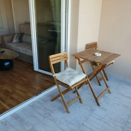 Central Luxury Flat With Terrace - Adela Accommodation - Ideal For Long Stays Bucarest Exterior foto